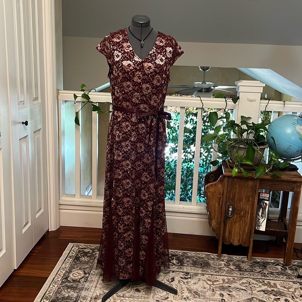 Mauve Candalite Petite Dress NWOT